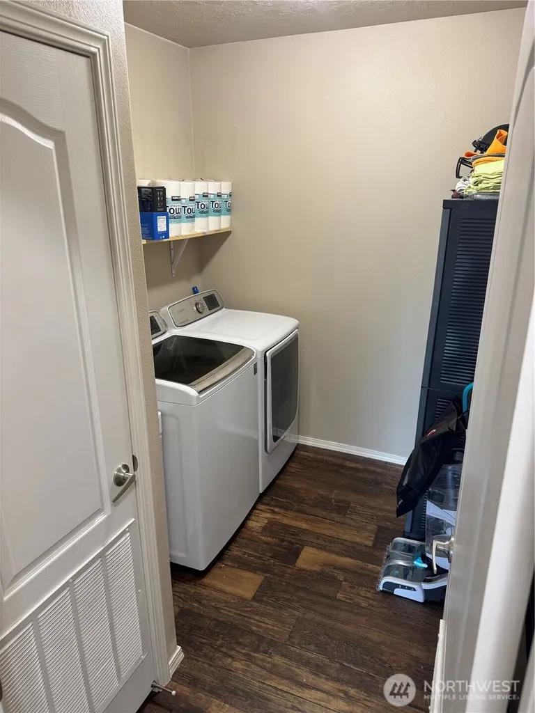 31 Hood Place Brinnon WA 98320