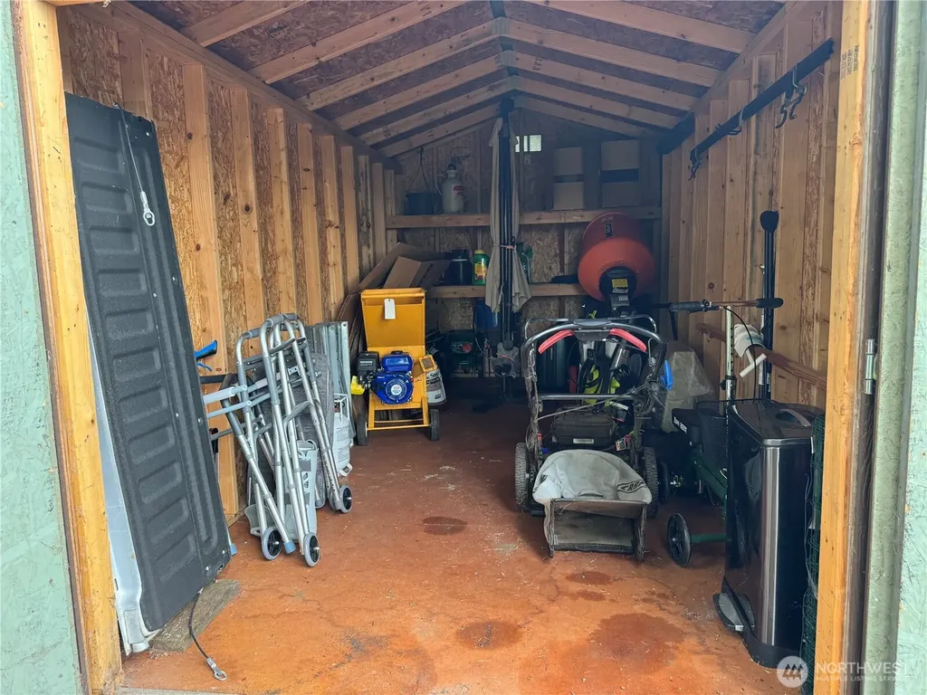 31 Hood Place Brinnon WA 98320