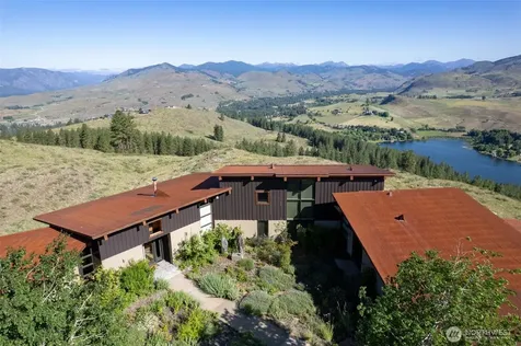99 Hilltop Drive Winthrop WA 98862
