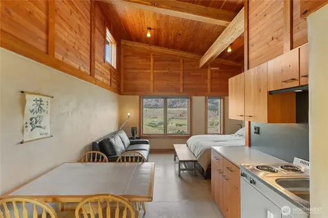 99 Hilltop Drive Winthrop WA 98862