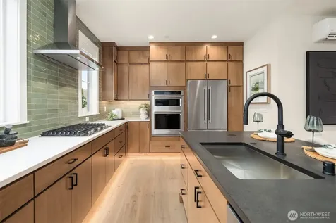 13330 NE 175th Place Woodinville WA 98072