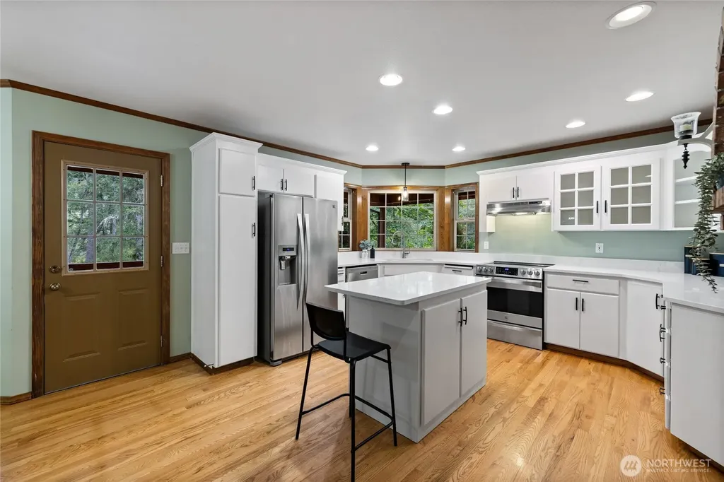 35414 87th Avenue E Eatonville WA 98328