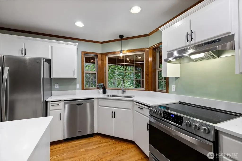 35414 87th Avenue E Eatonville WA 98328