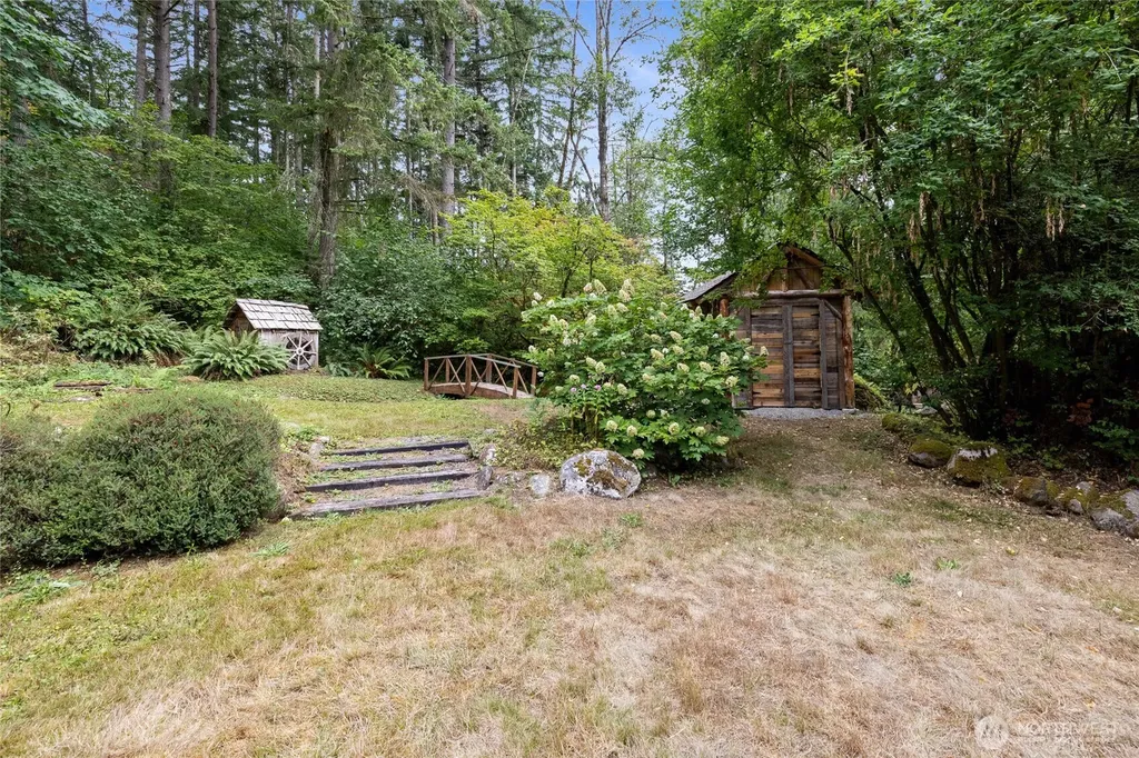 35414 87th Avenue E Eatonville WA 98328