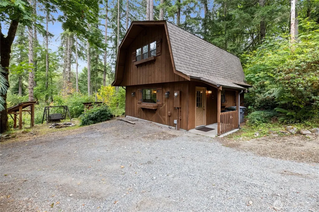 35414 87th Avenue E Eatonville WA 98328