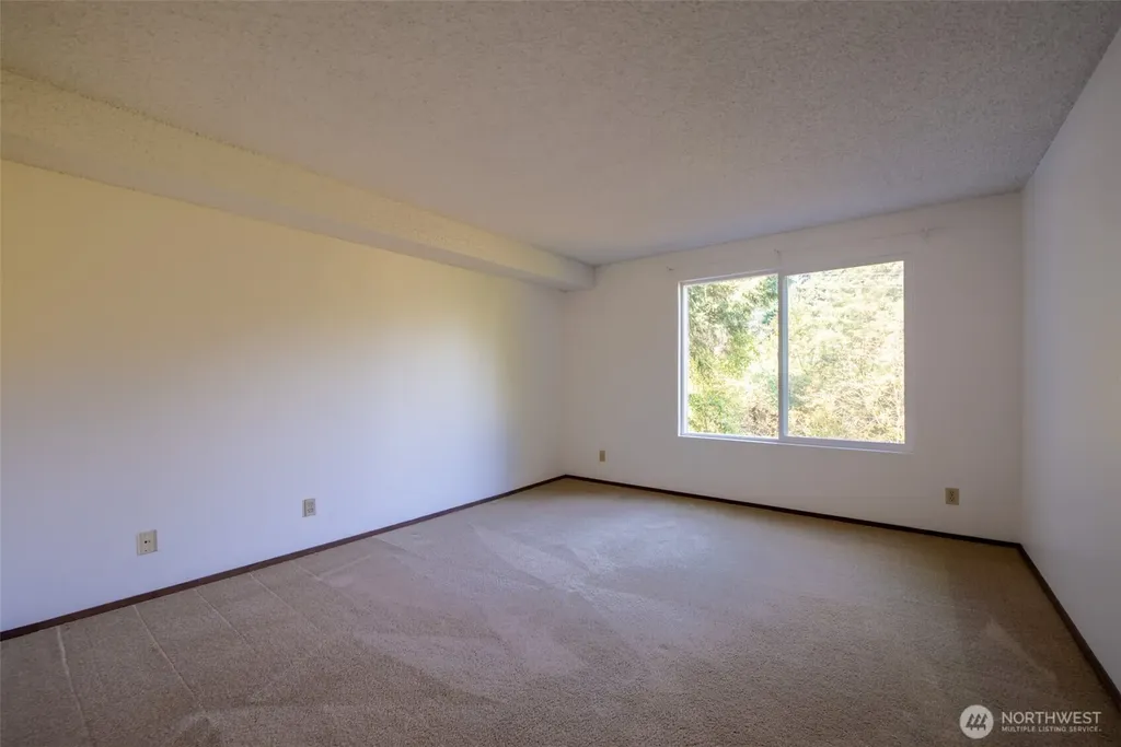 17417 Ashworth Avenue N Shoreline WA 98133