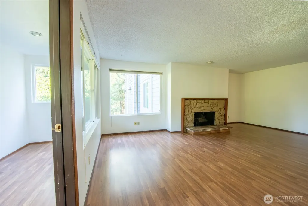 17417 Ashworth Avenue N Shoreline WA 98133