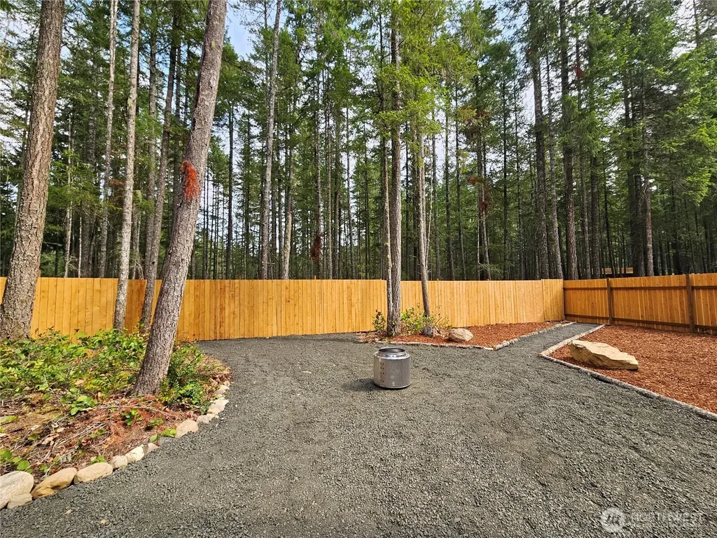 131 N Buckhorn Way Hoodsport WA 98548