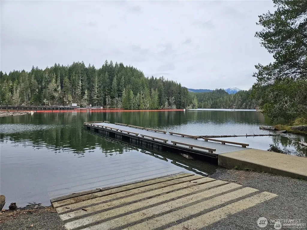131 N Buckhorn Way Hoodsport WA 98548