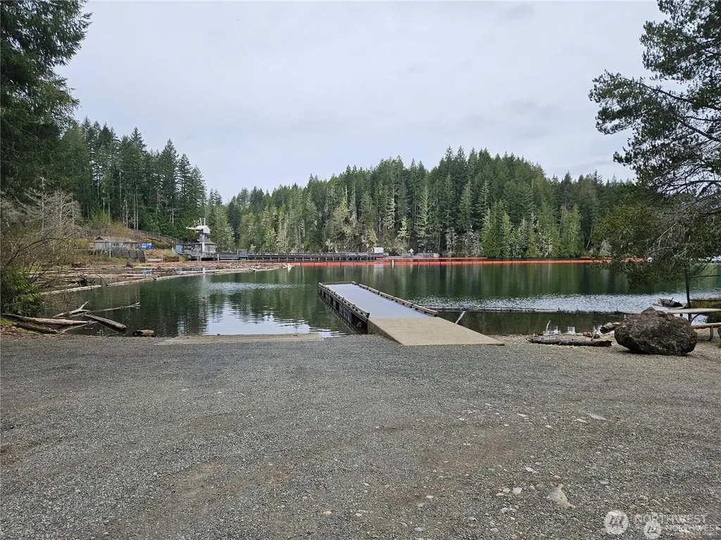 131 N Buckhorn Way Hoodsport WA 98548