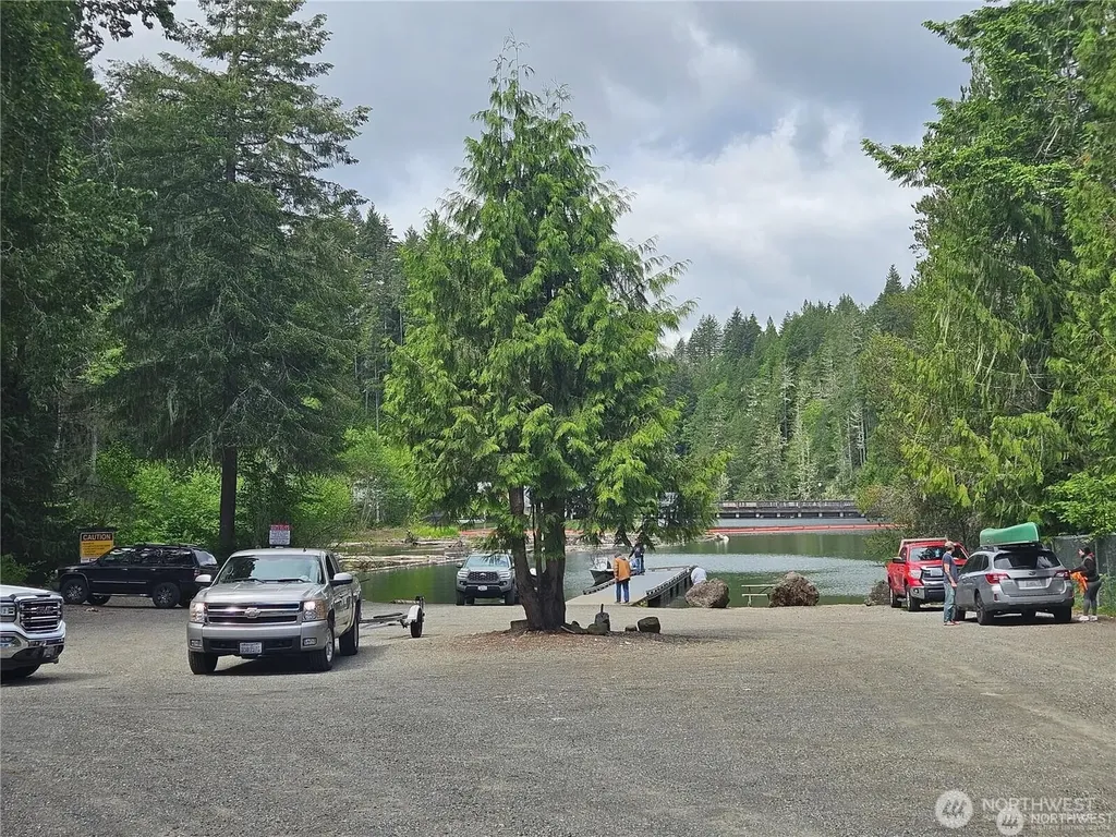 131 N Buckhorn Way Hoodsport WA 98548