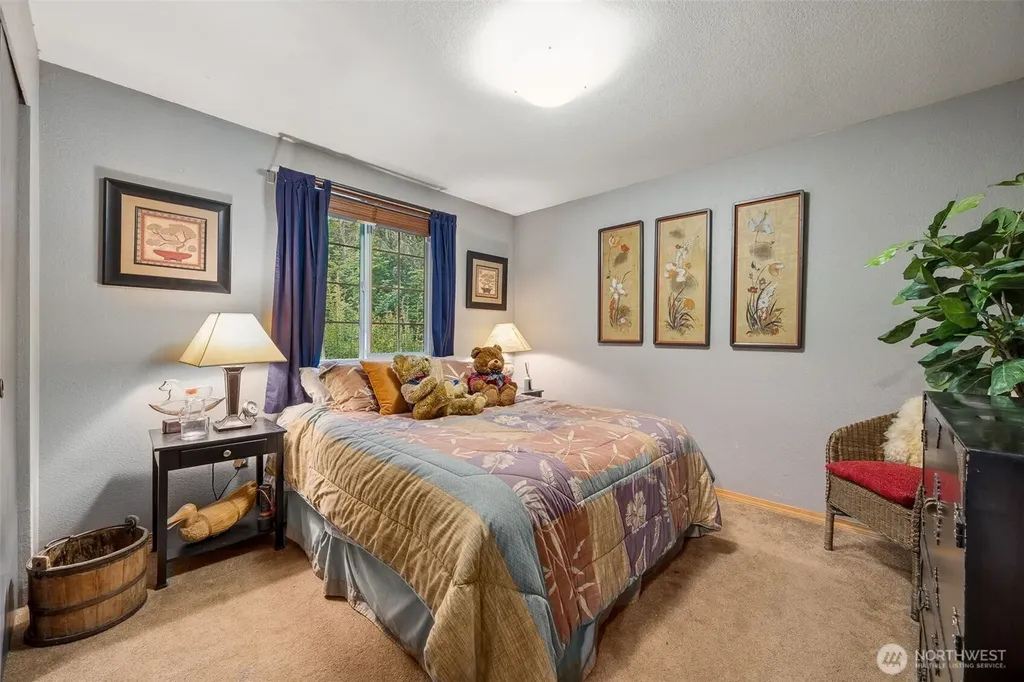 54611 E 278th Avenue Ashford WA 98304