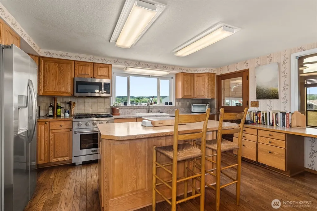 627 Wynoochee Valley Road Montesano WA 98563