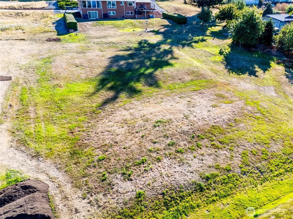 4 E Maplewood Loop Oak Harbor WA 98277