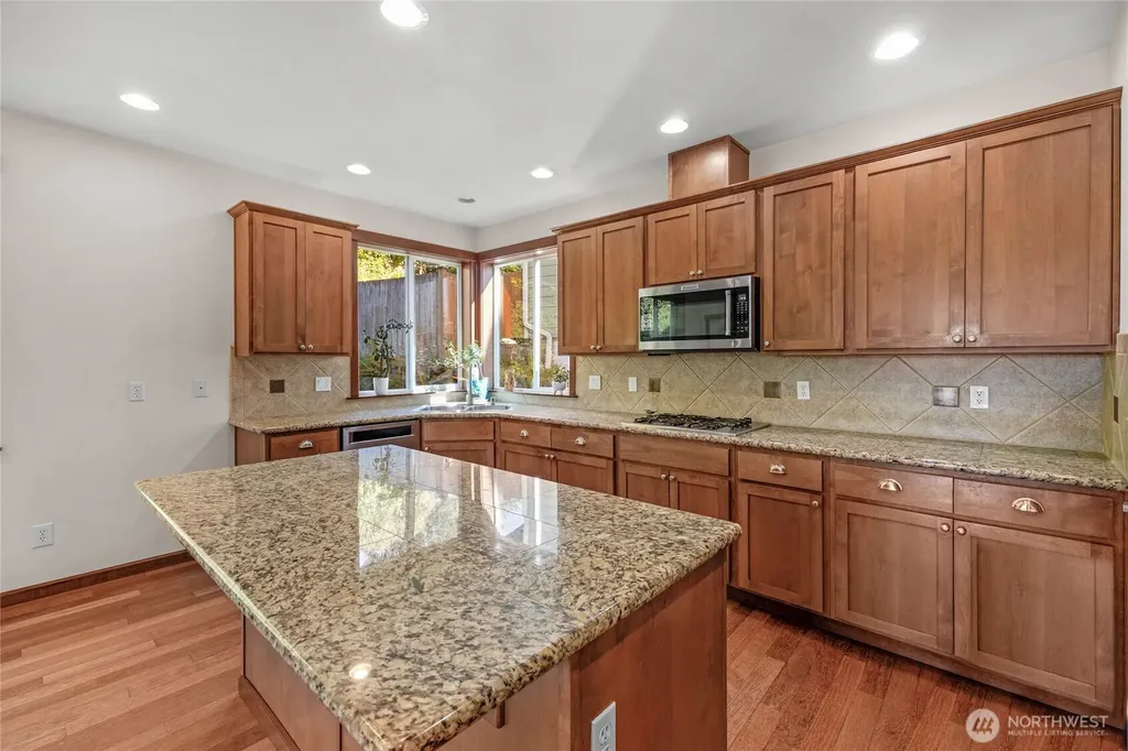 2126 W Mukilteo Boulevard Everett WA 98203