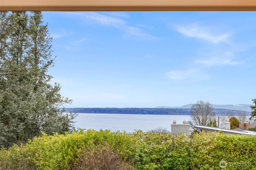 2126 W Mukilteo Boulevard Everett WA 98203