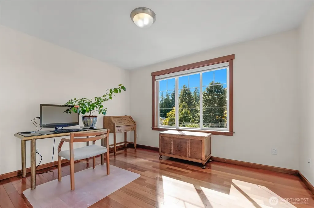 2126 W Mukilteo Boulevard Everett WA 98203
