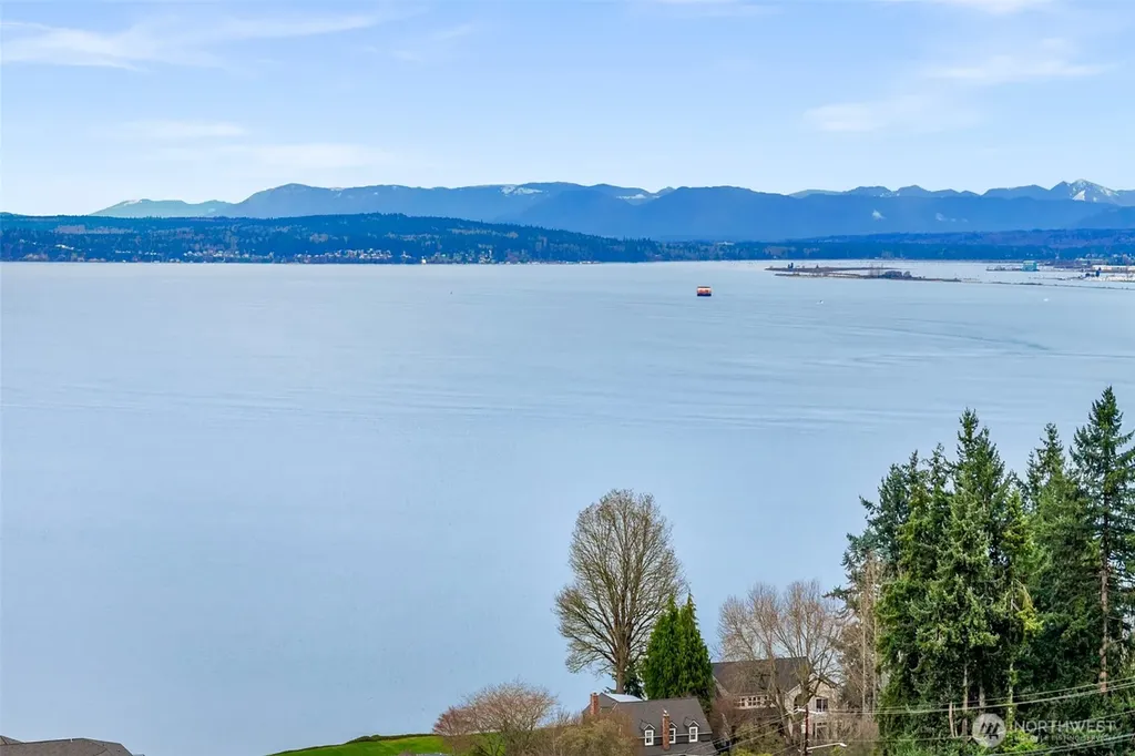 2126 W Mukilteo Boulevard Everett WA 98203