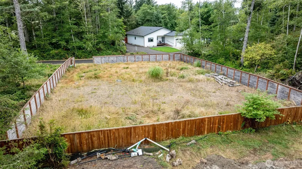 752 Evergreen Avenue SE Ocean Shores WA 98569
