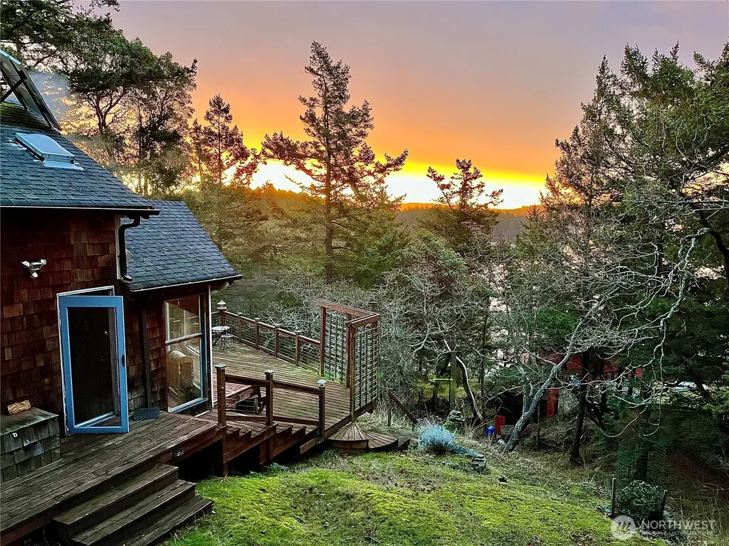 177 Vista Place Stuart Island WA 98250