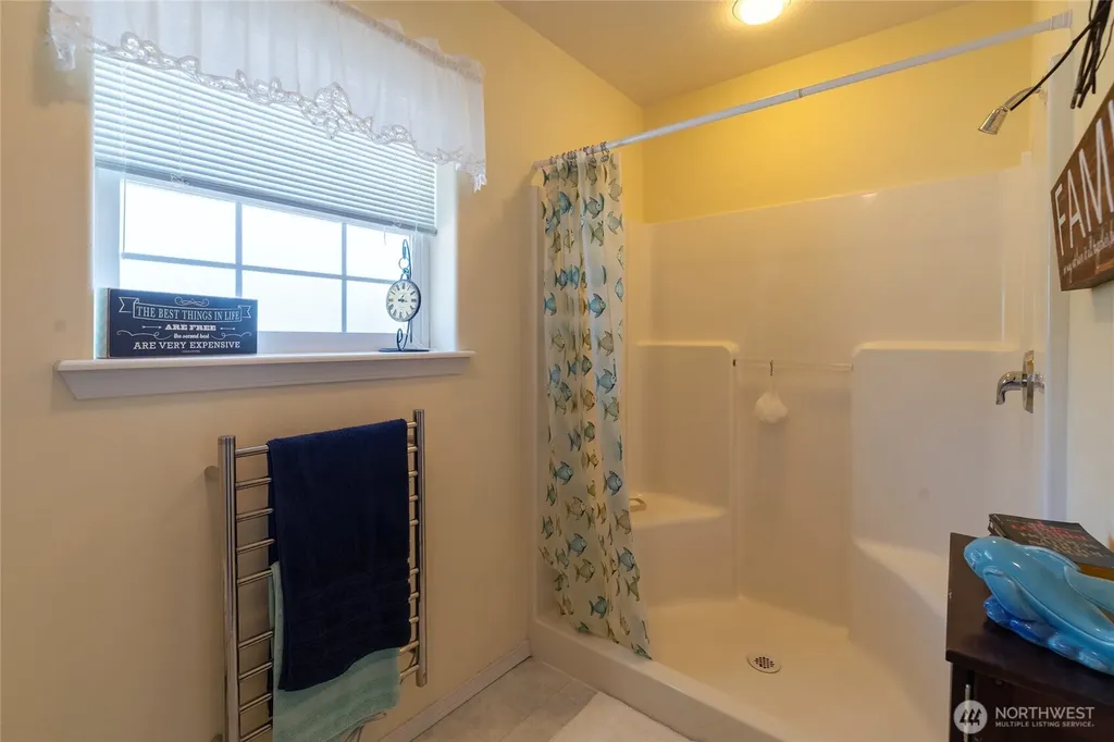 363 SE Eagle Nest Court Ocean Shores WA 98569