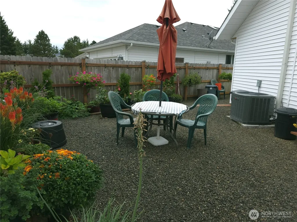 363 SE Eagle Nest Court Ocean Shores WA 98569