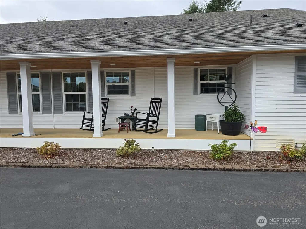 363 SE Eagle Nest Court Ocean Shores WA 98569