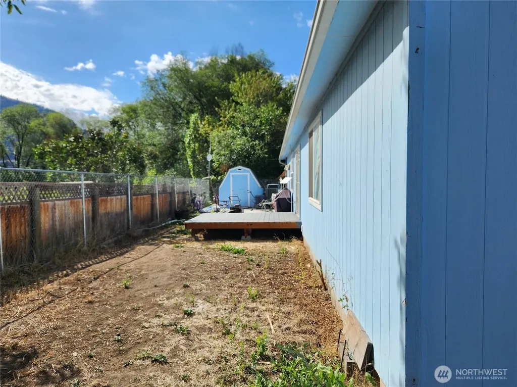 416 5th Avenue Oroville WA 98844