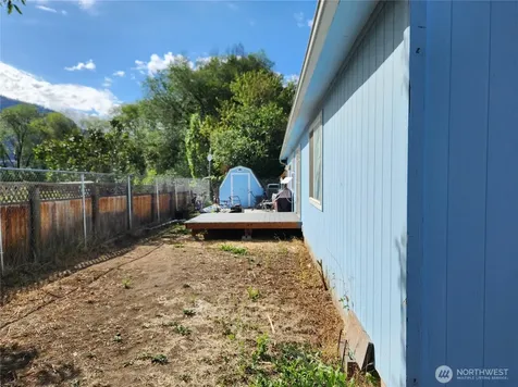 416 5th Avenue Oroville WA 98844