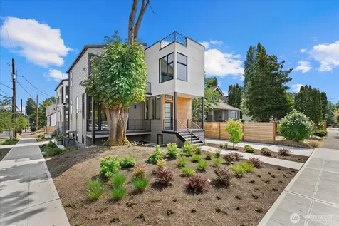 128 24th Avenue Seattle WA 98122