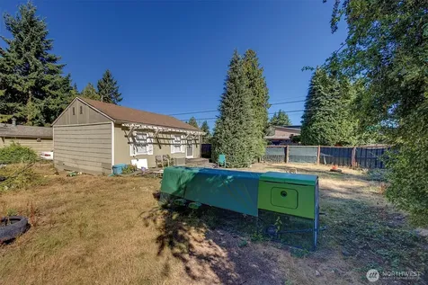 13757 39th Avenue NE Seattle WA 98125