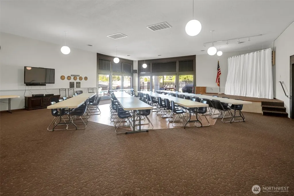 11436 SE 208th Street Kent WA 98031