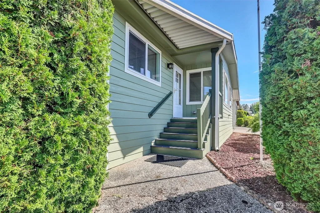11436 SE 208th Street Kent WA 98031
