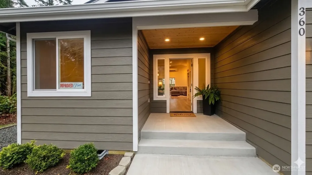 360 Lake View Loop NE Ocean Shores WA 98569