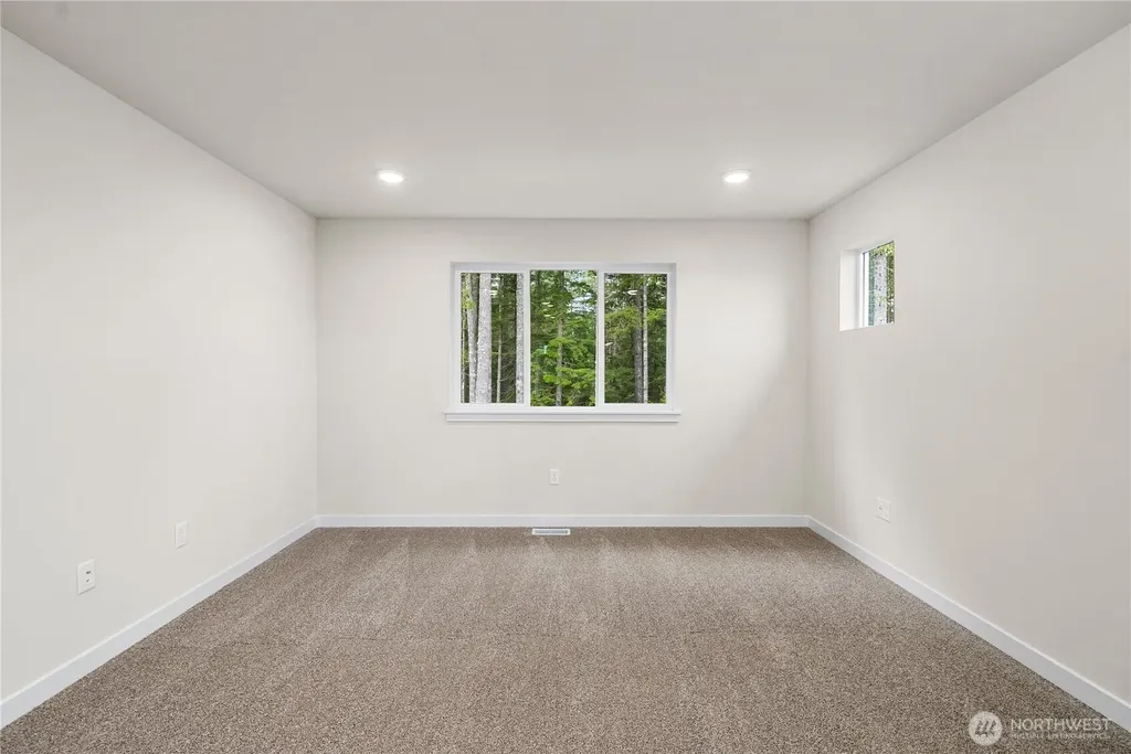 6001 Thornhill Avenue SW Port Orchard WA 98367