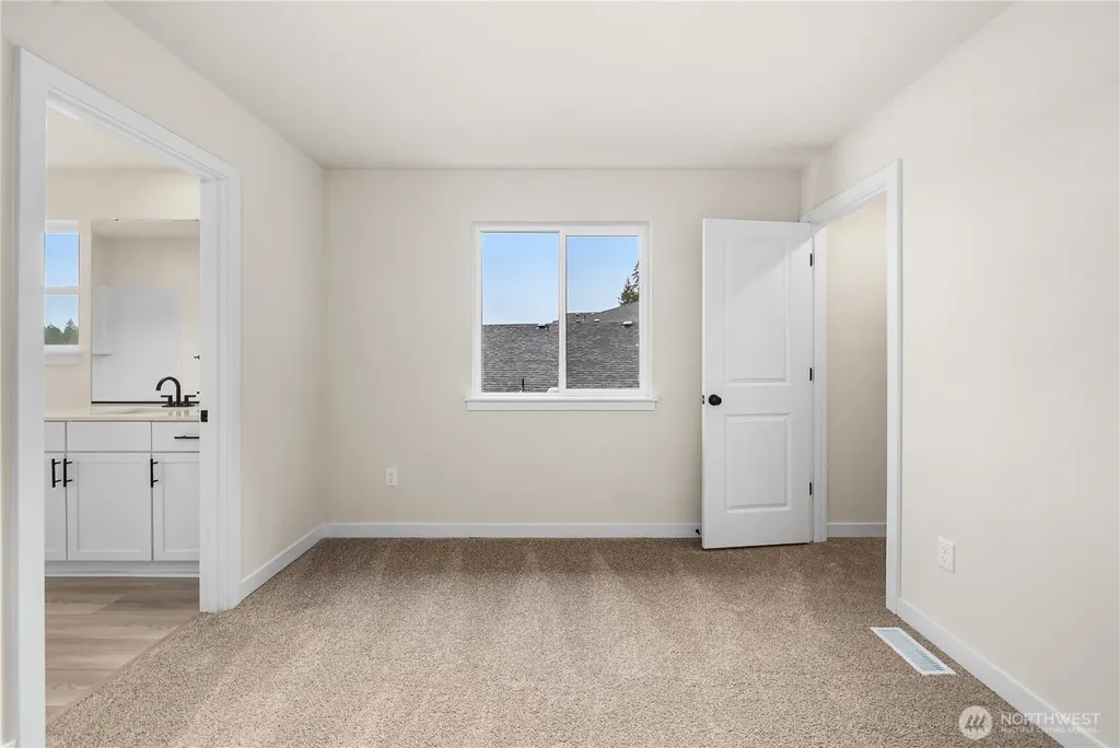 6001 Thornhill Avenue SW Port Orchard WA 98367