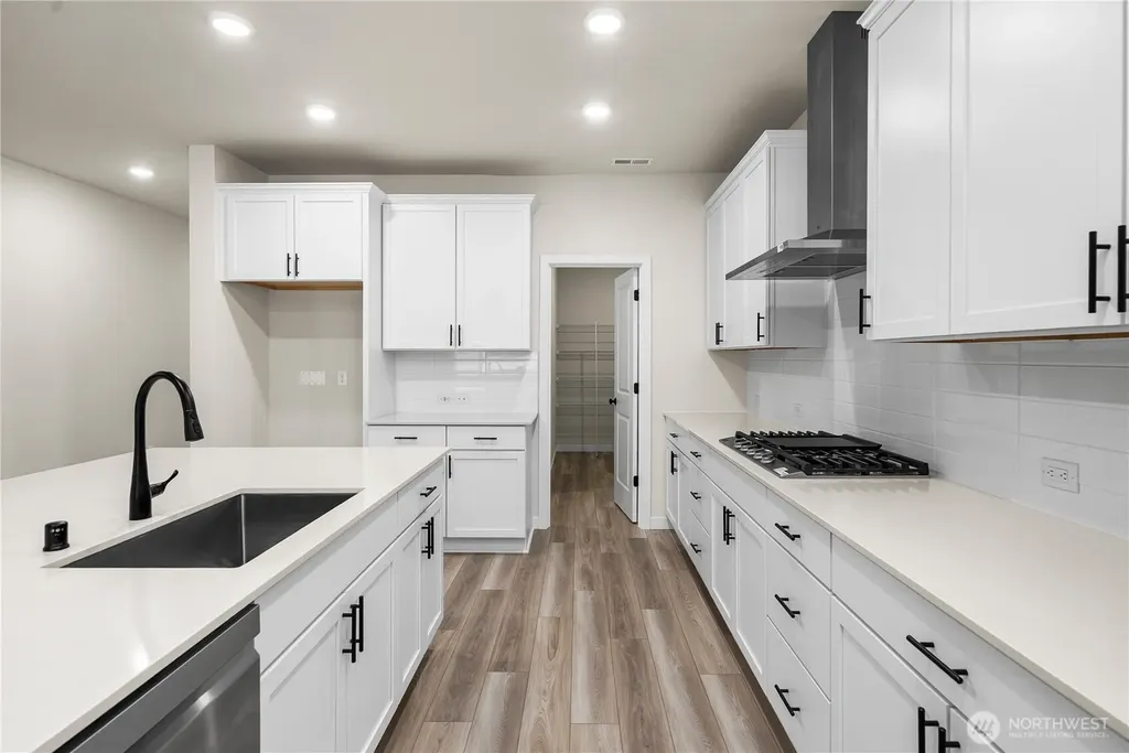6001 Thornhill Avenue SW Port Orchard WA 98367