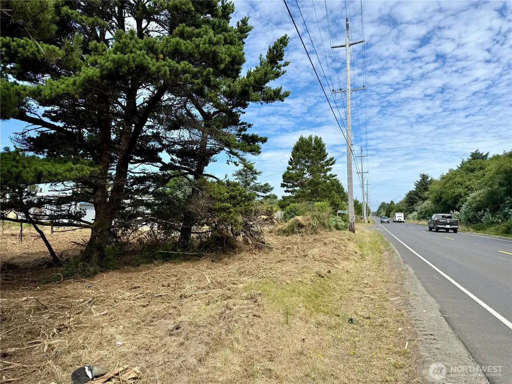 96 State Route 105 Grayland WA 98547