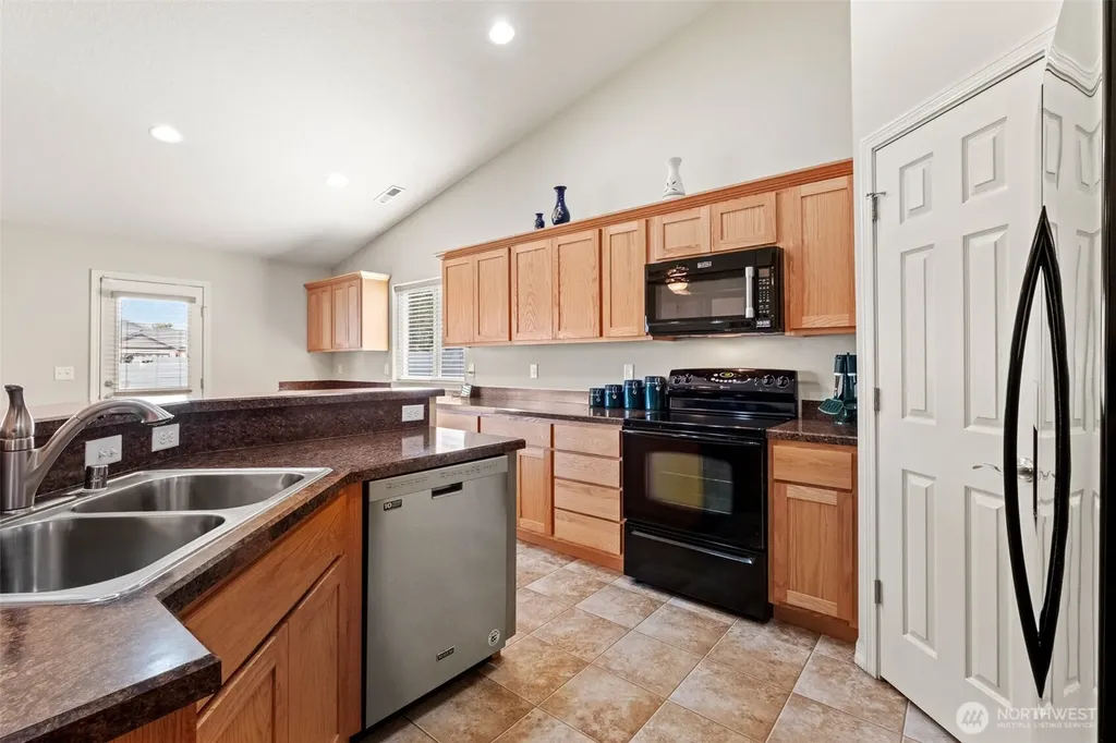 812 6th Avenue NE Ephrata WA 98823
