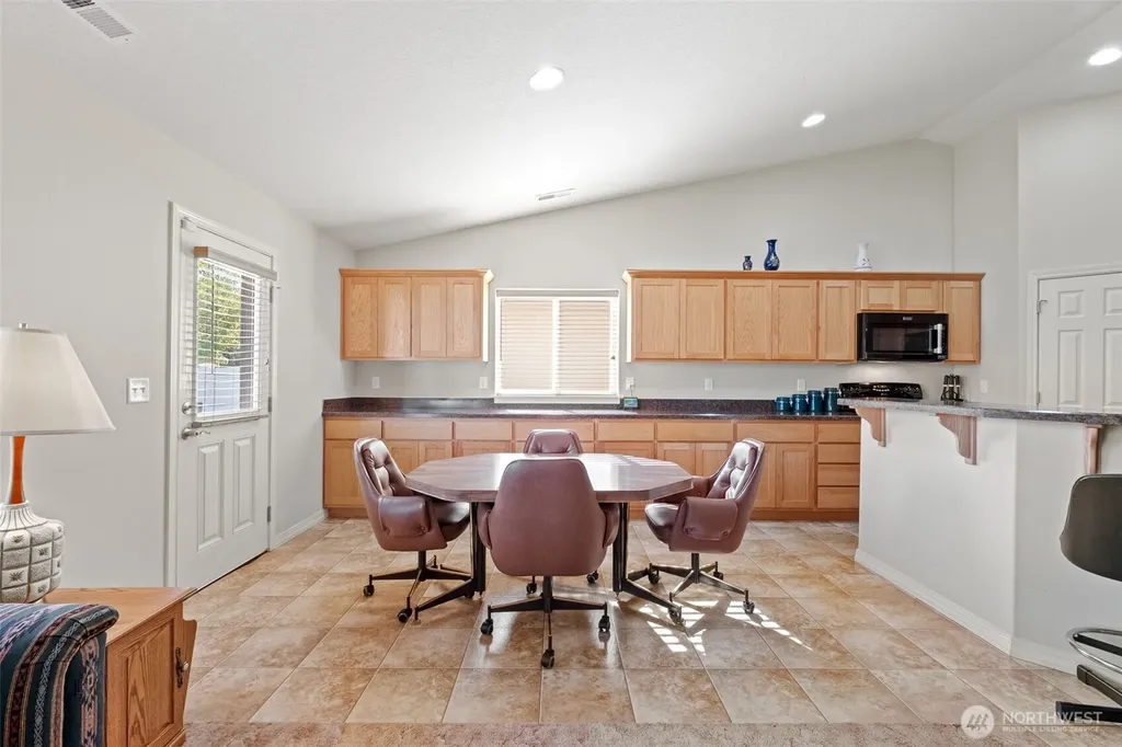 812 6th Avenue NE Ephrata WA 98823