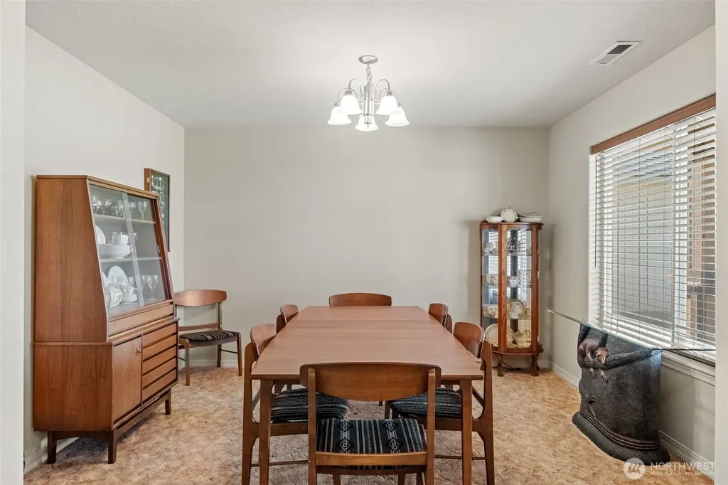 812 6th Avenue NE Ephrata WA 98823