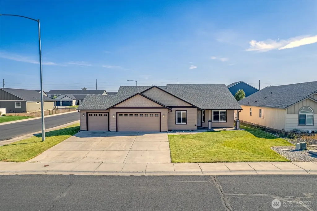 812 6th Avenue NE Ephrata WA 98823