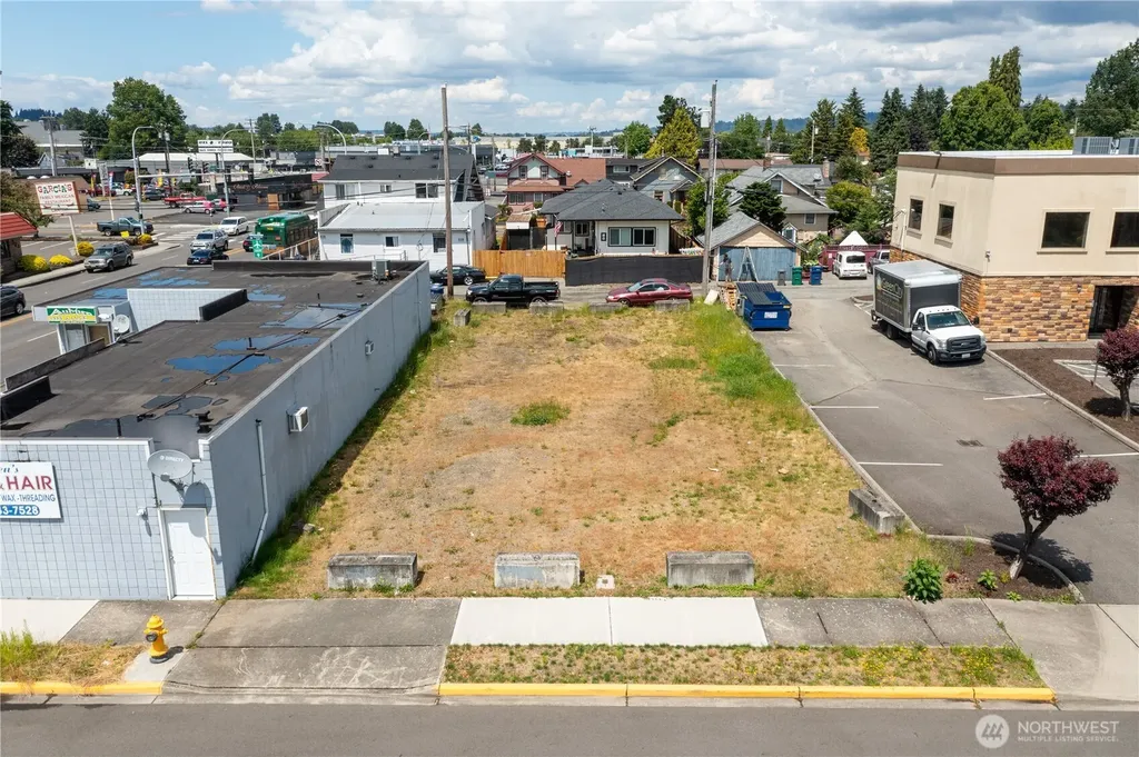 3703 3rd Street NE Auburn WA 98002