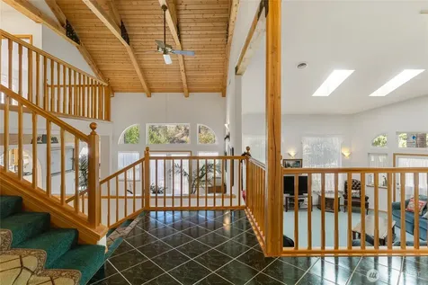 572 W Chewuch Rd (Barron Blvd) Winthrop WA 98862
