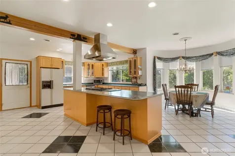 572 W Chewuch Rd (Barron Blvd) Winthrop WA 98862