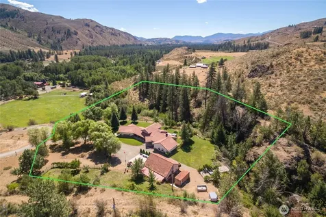 572 W Chewuch Rd (Barron Blvd) Winthrop WA 98862