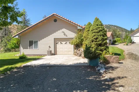 572 W Chewuch Rd (Barron Blvd) Winthrop WA 98862