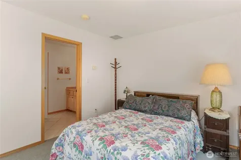 572 W Chewuch Rd (Barron Blvd) Winthrop WA 98862