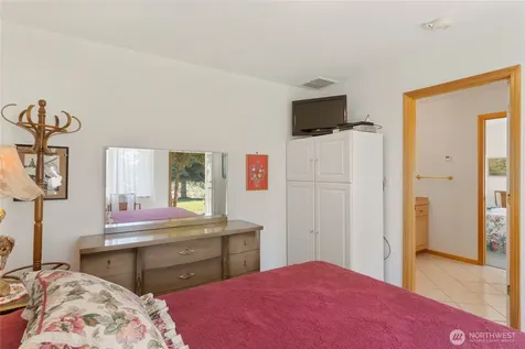 572 W Chewuch Rd (Barron Blvd) Winthrop WA 98862