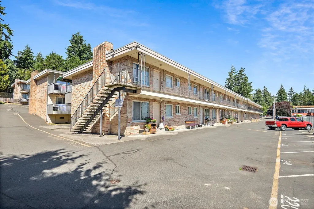 6630 202nd Street SW Lynnwood WA 98036